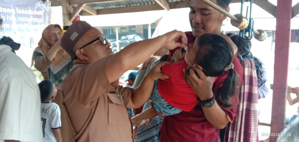 Crash Vaksinasi Polio di Pabrik INCASI Raya 