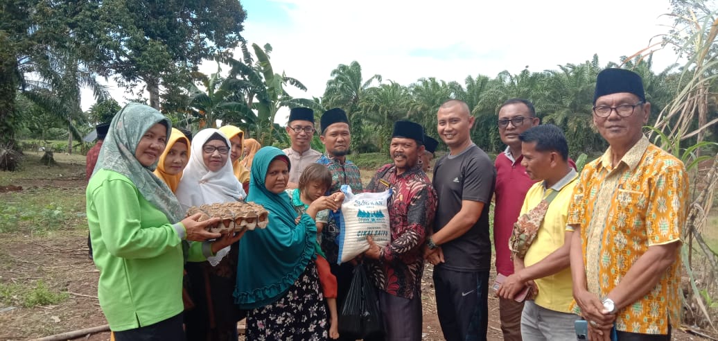 Kegiatan Pemberian Sembako Keluarga Kinan 