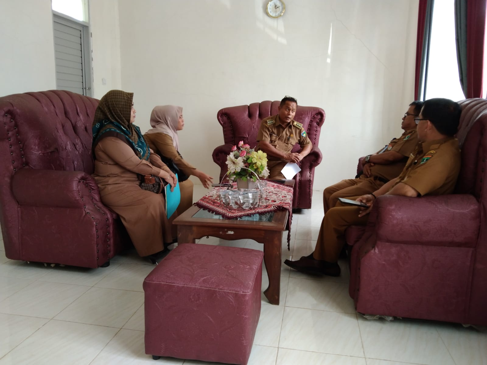 Kunjungan KESBANGPOL Provinsi ke kantor Camat Pancung Soal