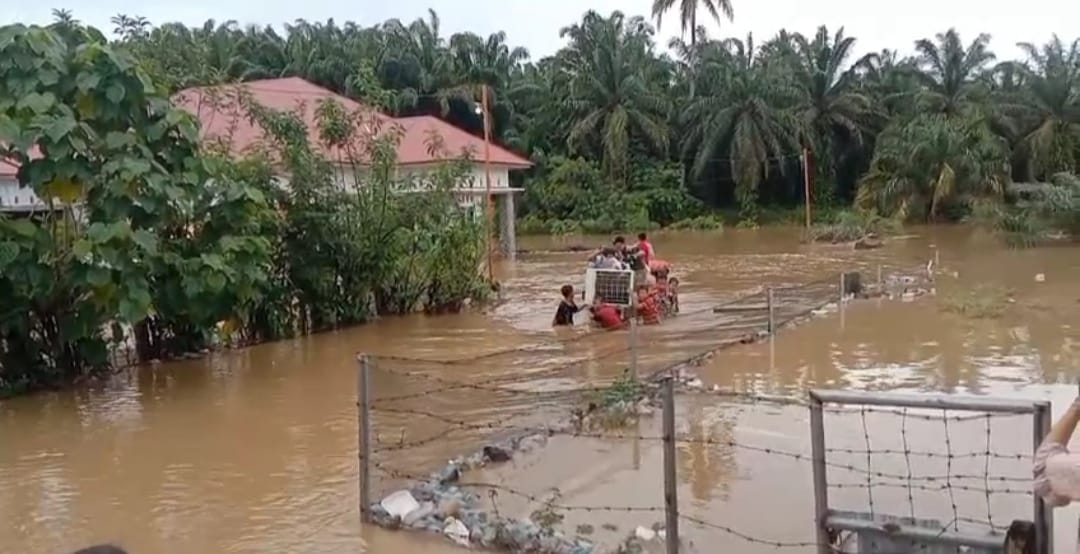 Banjir di Nagari Inderapura Barat